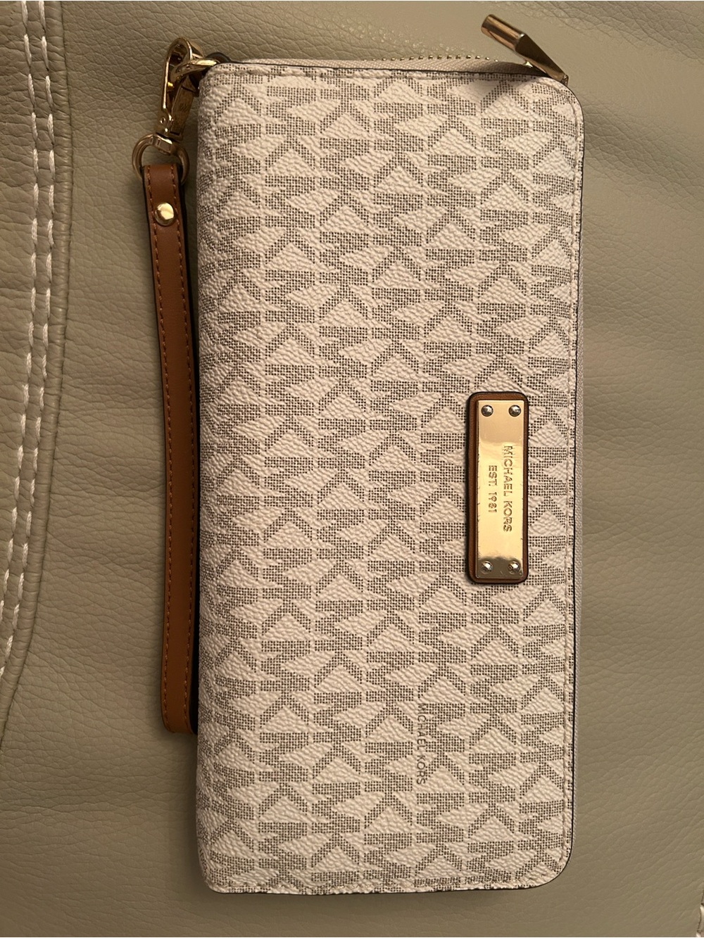 Michael Kors Cream & Tan Signature Logo Wristlet